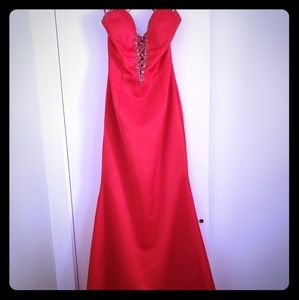 Size 6 stunning Red P'azzaz